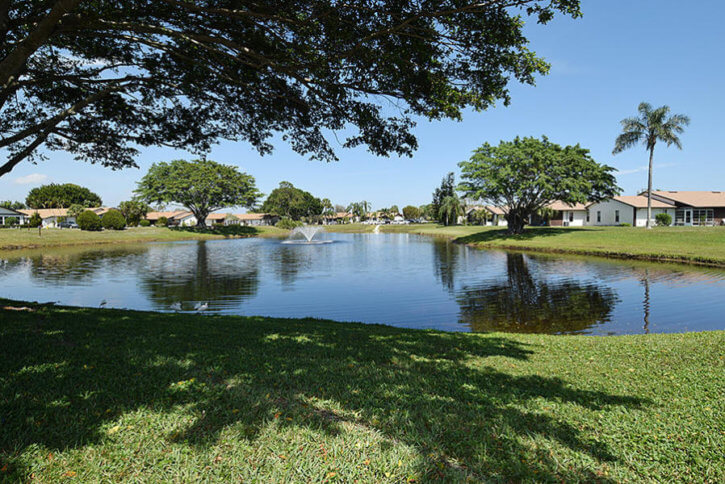 Twin Lakes Condos in Stuart FL