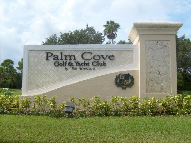 Carriage Hill Condos of Palm Cove